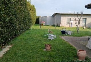 Azienda agricola in vendita a Civitanova Marche in Strada del Casone o Molino, 8